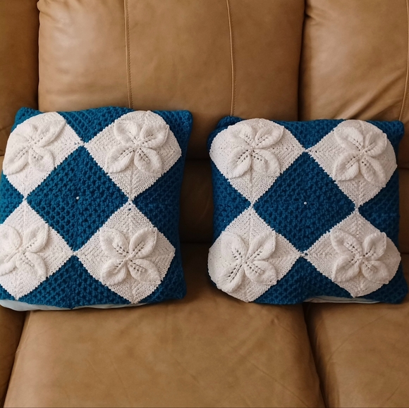 Holiday Christmas Hand Made Knitted Pillow Covers - Picture 4 of 12